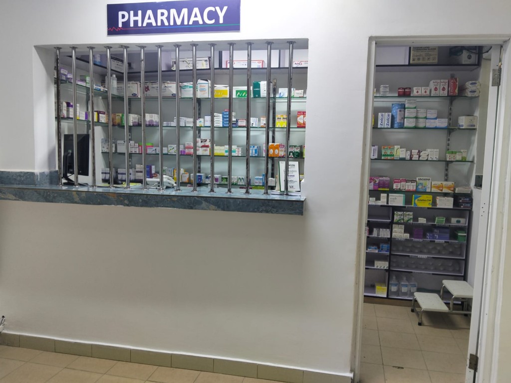 Bashan Hospital pharmacy and patient services